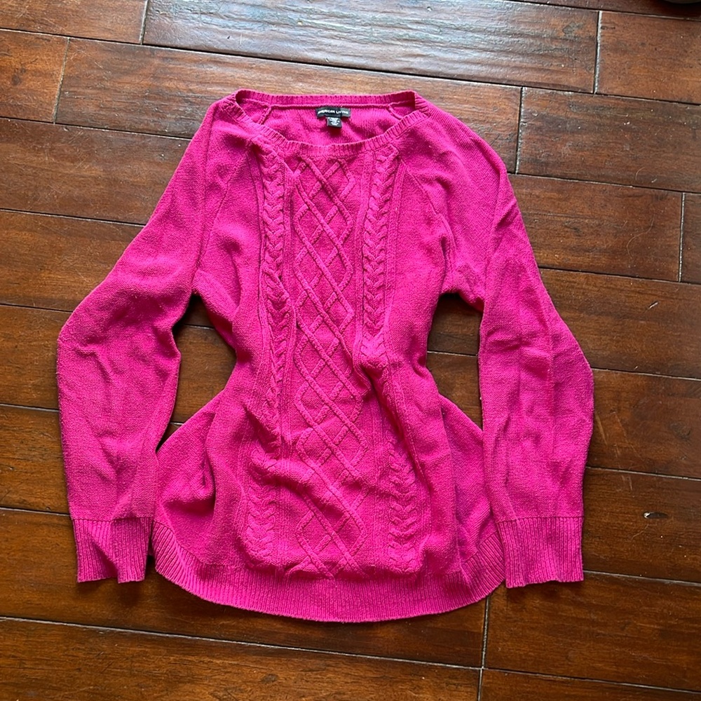 XL very cute pink sweater! Perfect for winter outfits